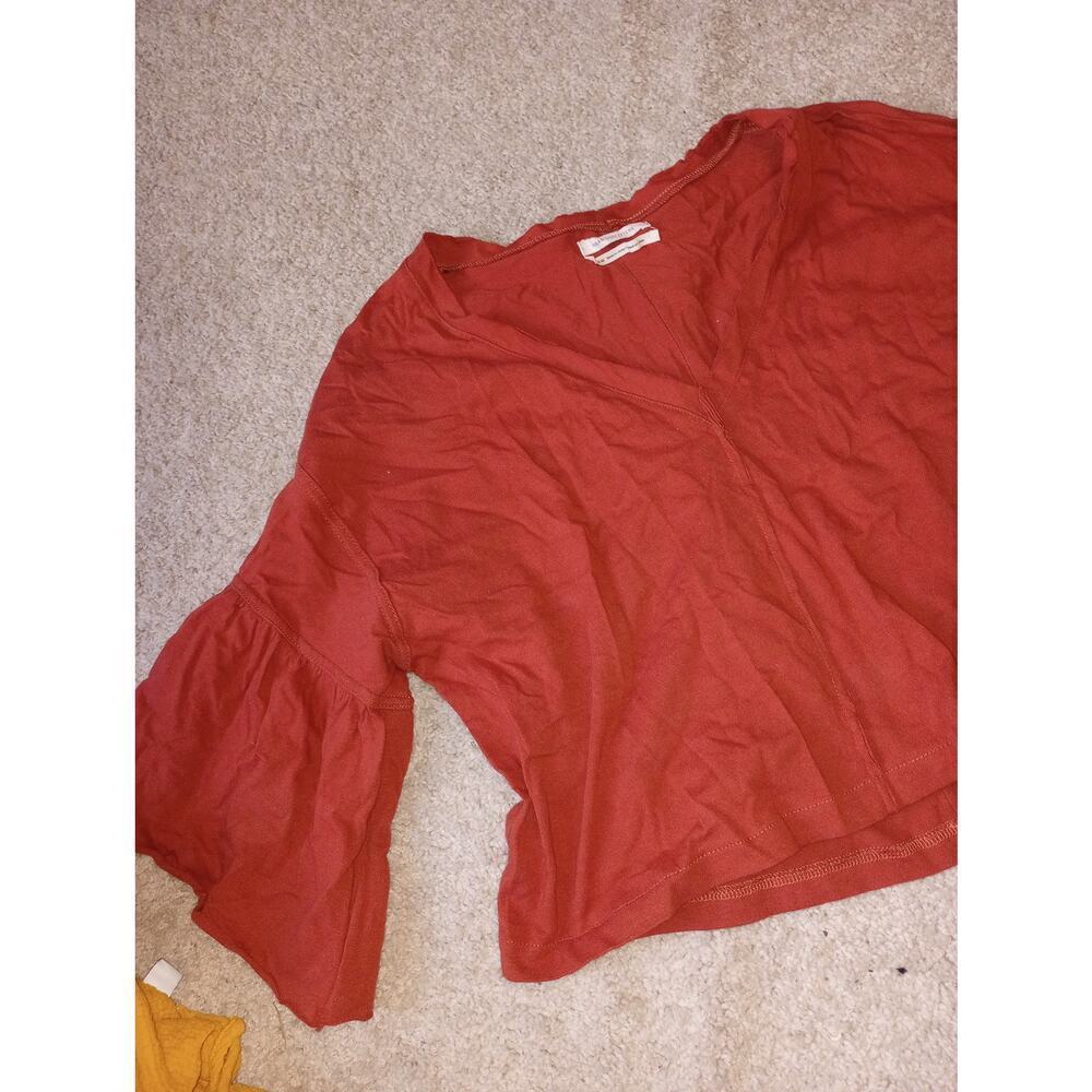 2/$25 Women's Urban Outfitters Blouse medium - Picture 2 of 2